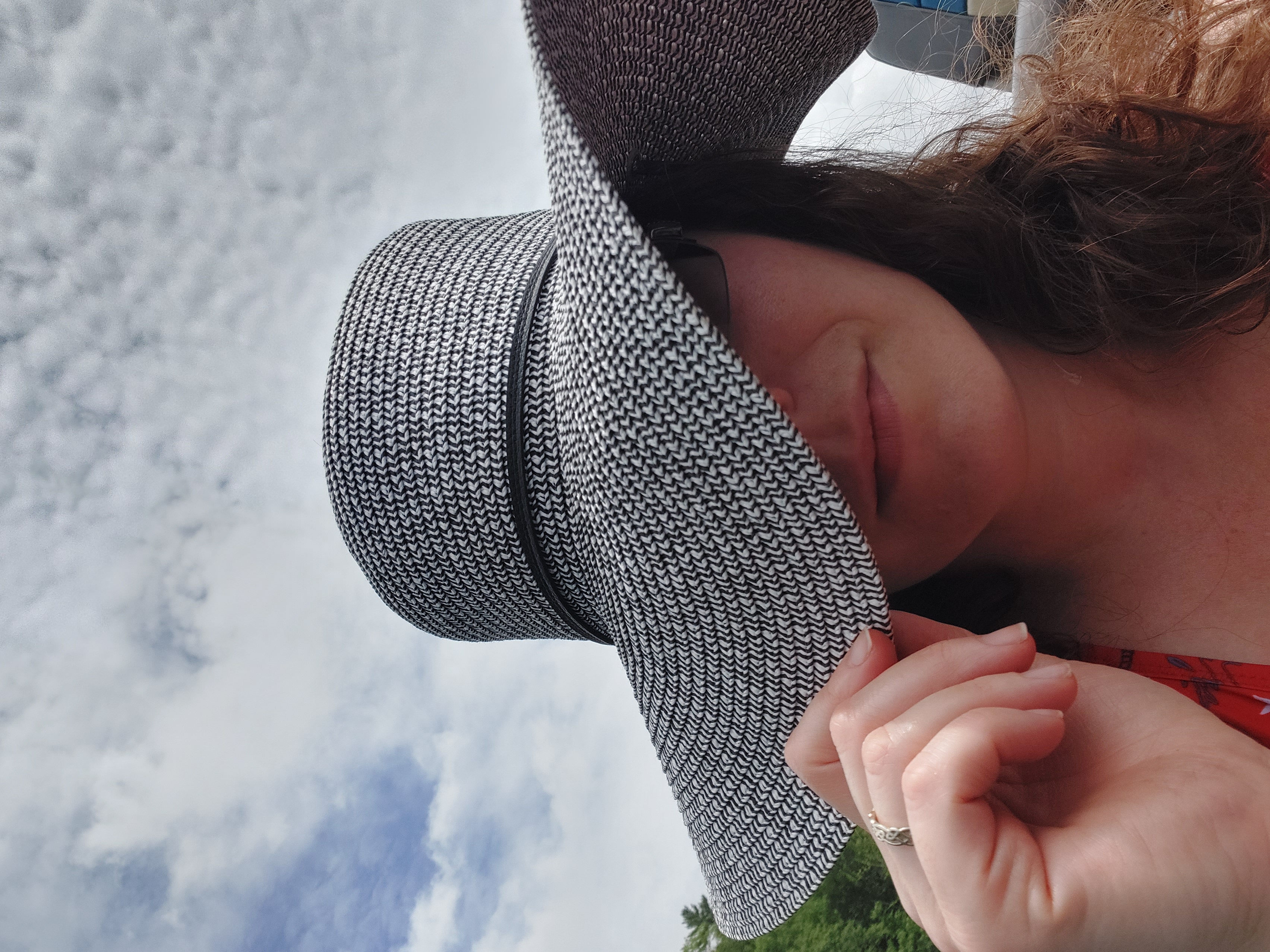 hat photo